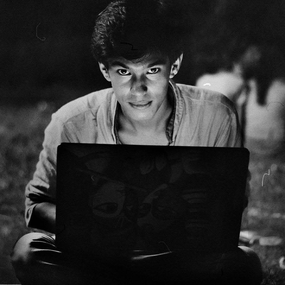 Rik Amrit — Archival Photograph Frame 10