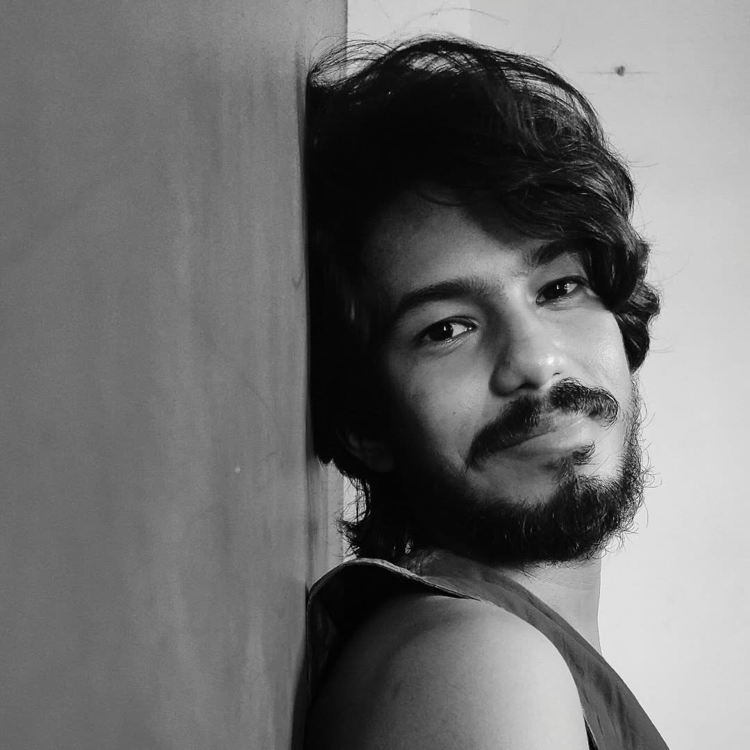 Rik Amrit — Archival Photograph Frame 17